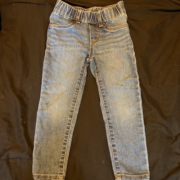 Girls 3T and 4T fall sweaters and coat. Jeggings do have a small stain, size 3T - Picture 5 of 5